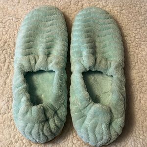 Acorn slippers. New without tags.